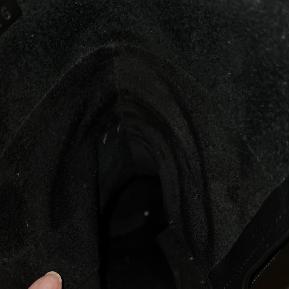 CHANEL Glossy Black Leather Ankle Boots - Picture 13 of 15